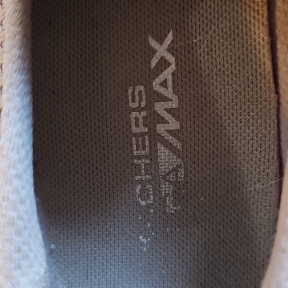 Skechers Slip Ons - Picture 11 of 11